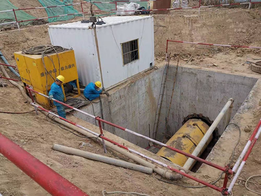 8日照--濮阳--洛阳工程穿越大广高速